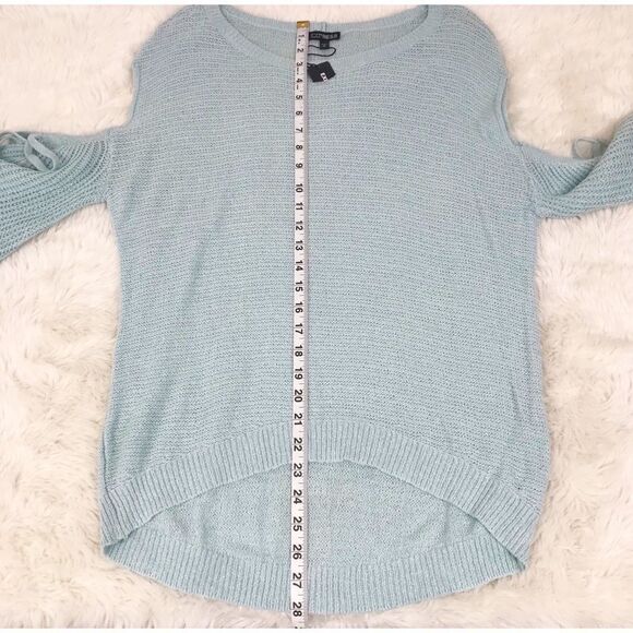 EXPRESS Light Blue Green Cutout Sleeve Sweater Pastel Spring Size Small New - Picture 13 of 13